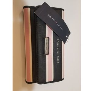 Tommy Hilfiger Wallet